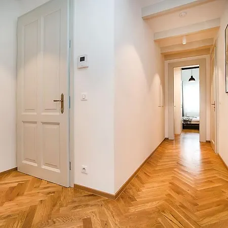 Luxurious Two-bedroom In The Old Town Apartmán Praha