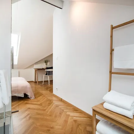 Apartmán Luxurious Two-bedroom In The Old Town Praha