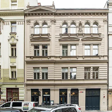 Luxurious Two-bedroom In The Old Town * Prag