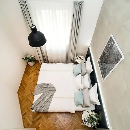 Luxurious Two-bedroom In The Old Town شقة براغ