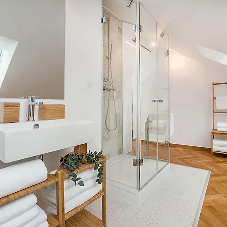 Luxurious Two-bedroom In The Old Town * براغ